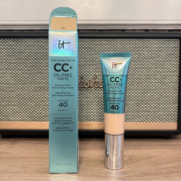 New It Cosmetics CC+ Cream Natural Matte Foundation with SPF 40 in Color #Fair - Picture 1 of 3